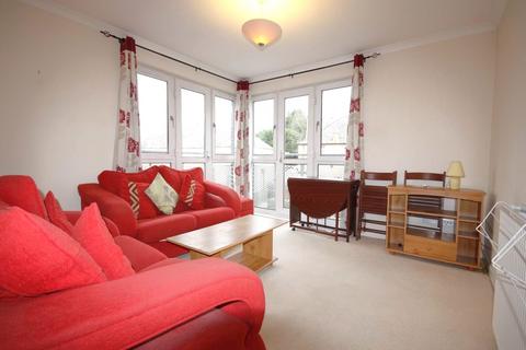 2 bedroom flat to rent, Stenhouse Gardens, Stenhouse, Edinburgh, EH11