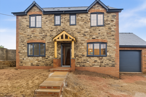 Sun Green Road, Lydney GL15