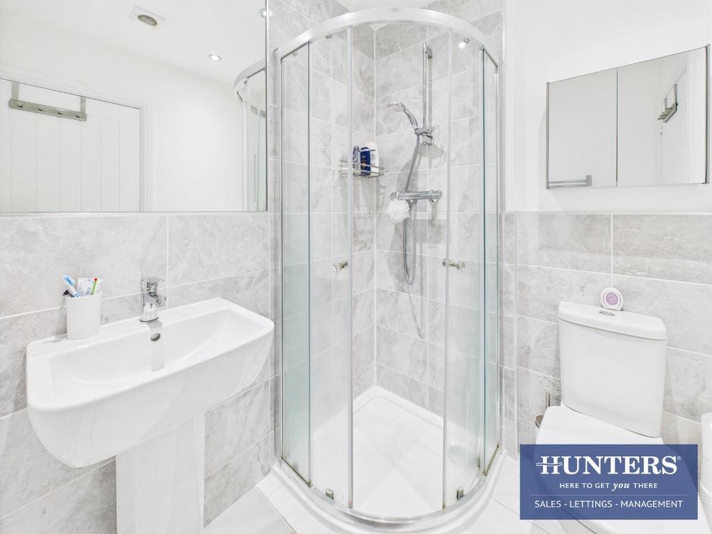 En Suite Bathroom