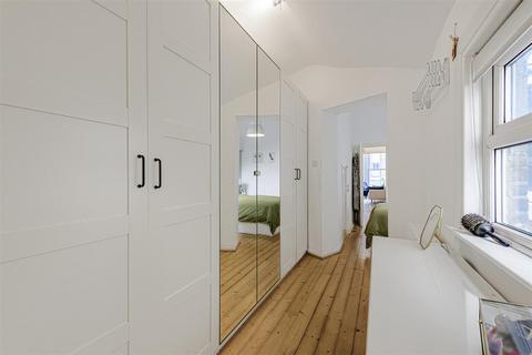 undefined, Upper Richmond Road, Putney, London