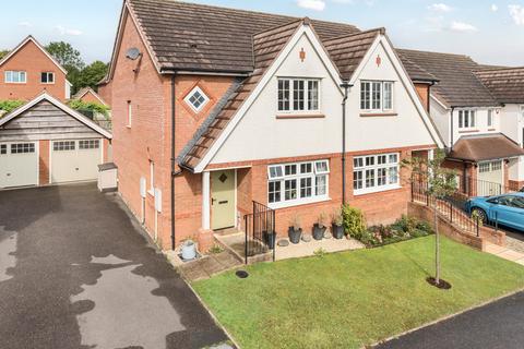 Blackmore Avenue, Bideford, EX39