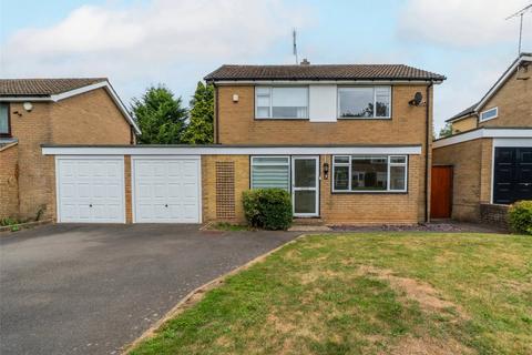 3 Sherborne Walk, Leatherhead, KT22 8UL