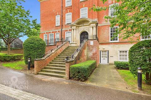 undefined, Thomas Wyatt Close, Norwich