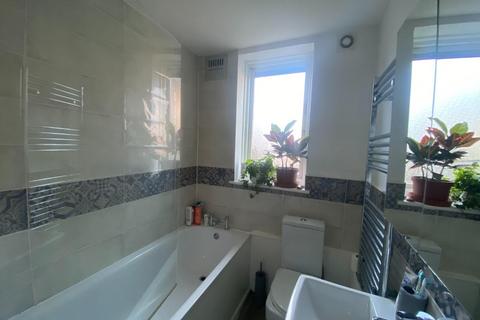 1 bedroom maisonette for sale, St. Albans Grove, Carshalton