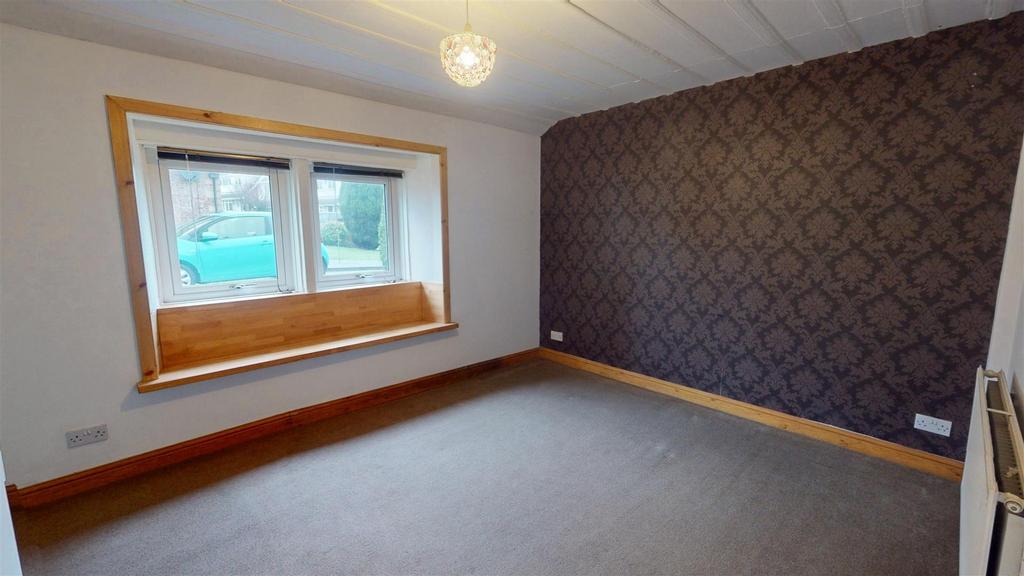 Bedroom/Dining Room