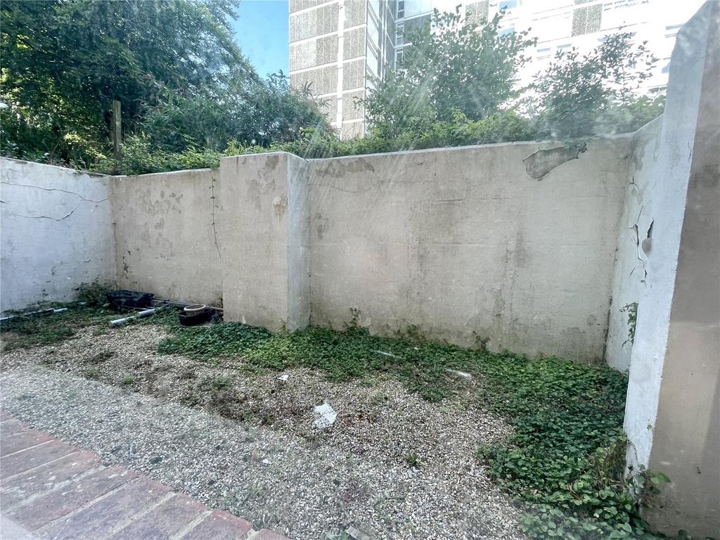 Courtyard Garden