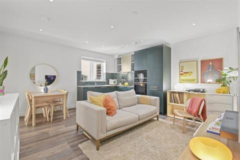 2 bedroom apartment for sale, Brook Road, London N8