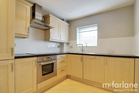 undefined, Chain Court, Swindon SN1