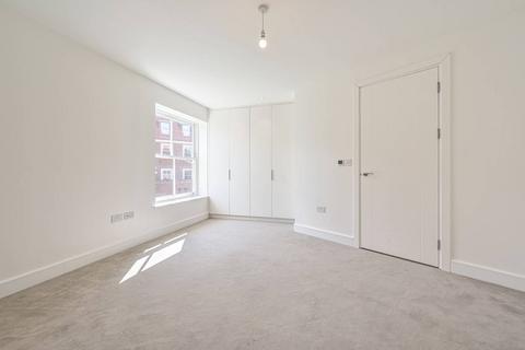 2 bedroom flat for sale, 1060-1072 High Road, London N20