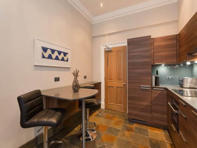 Kitchen/Dining area