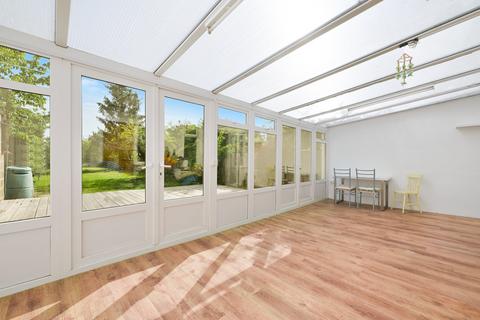 125 Wickham Avenue, Cheam, Sutton, SM3 8EB