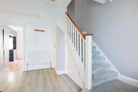 125 Wickham Avenue, Cheam, Sutton, SM3 8EB