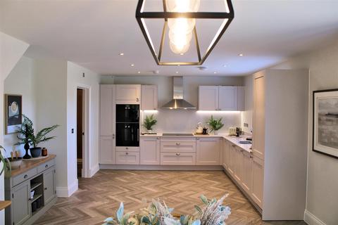 undefined, "Blenheim Place" - Bakers Way, Docking