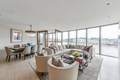 3 bedroom flat for sale, The Tower, St George Wharf, Vauxhall, London, SW8