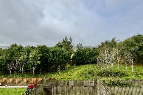 2 bedroom semi-detached house for sale, Beck Bridge Lane, Bradford BD15