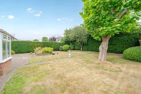 4 bedroom detached house for sale, Chesham Lane, Chalfont St. Peter, Gerrards Cross