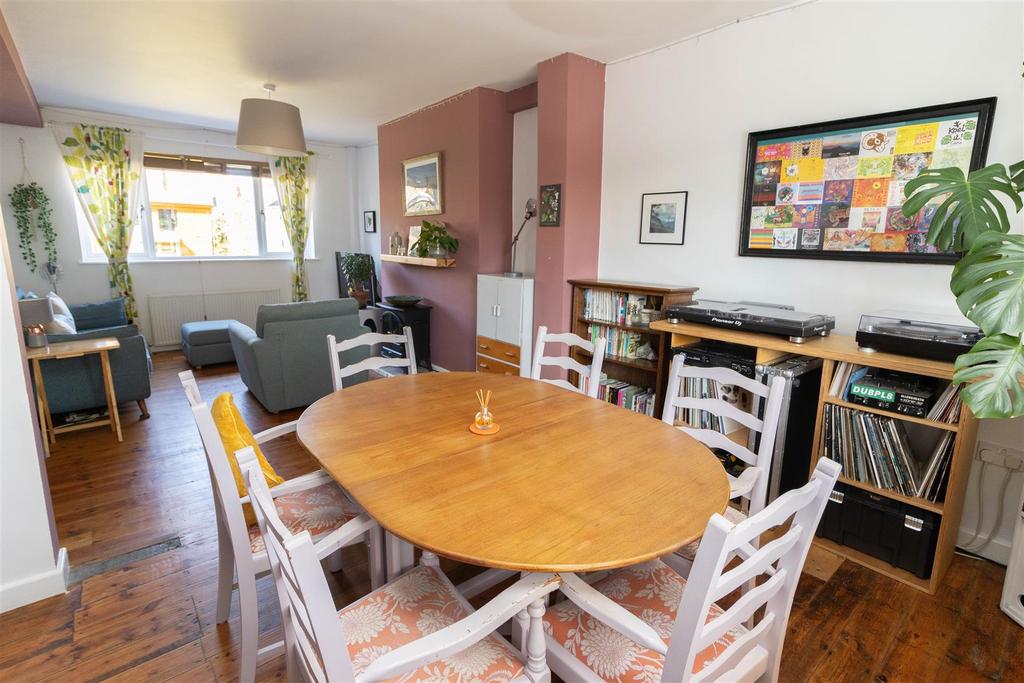 Lounge Dining Room