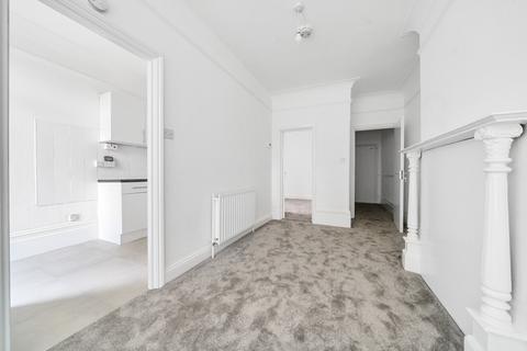 South Norwood Hill, London, SE25