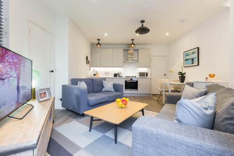 2 bedroom apartment to rent, Rathbone Place