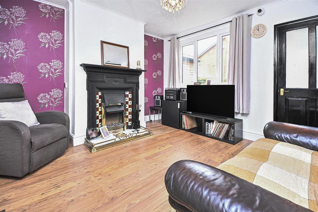 20 Chapel Walk Lounge.jpg