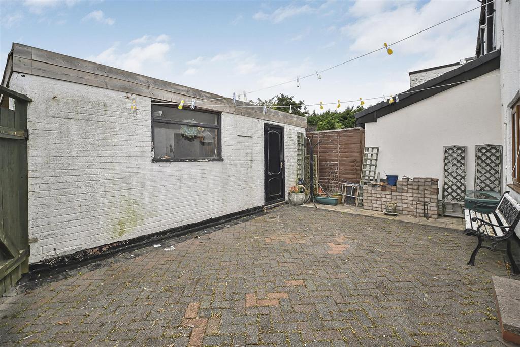 20 Chapel Walk Rear Garden (2).jpg