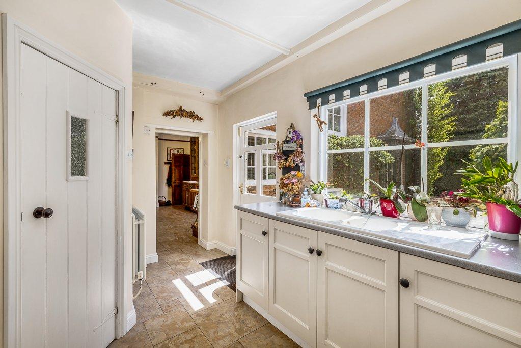 Picture No. 33