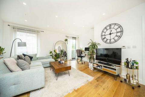 1 bedroom flat for sale, Rathbone Market, London E16