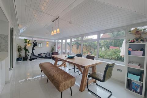 4 bedroom detached house for sale, Third Avenue, Newhaven