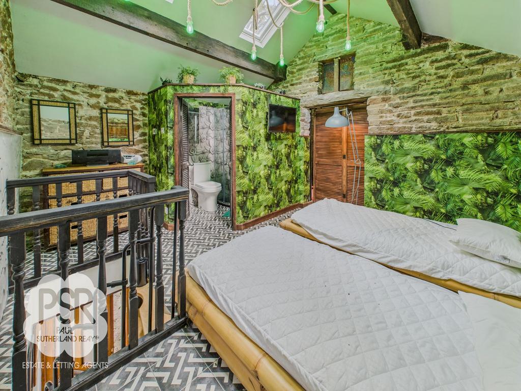 Annexe Bedroom Two with En-Suite