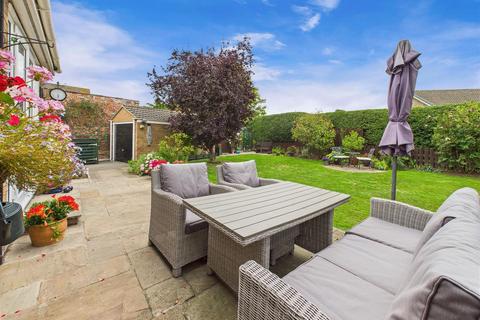 undefined, Melton Bottom, Melton