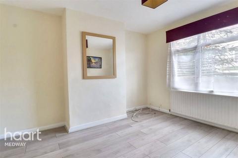 2 bedroom terraced house to rent, Pagitt Street, CHATHAM
