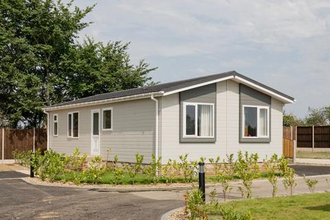 2 bedroom park home for sale, Belton
