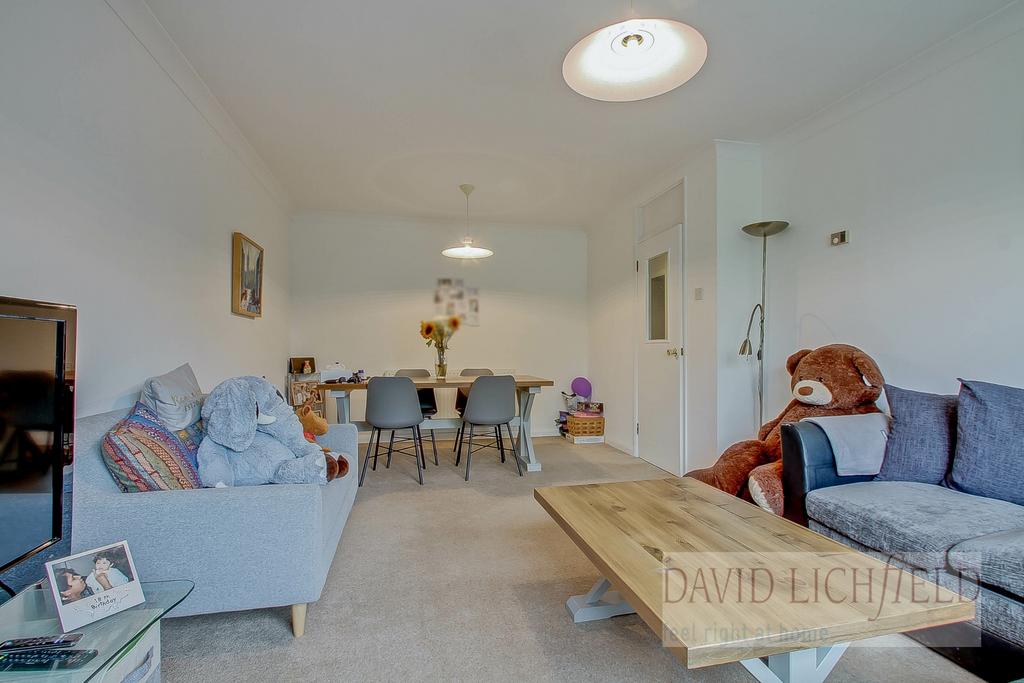 Living Room (2)