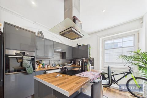 2 bedroom flat for sale, Portland Terrace, Southampton
