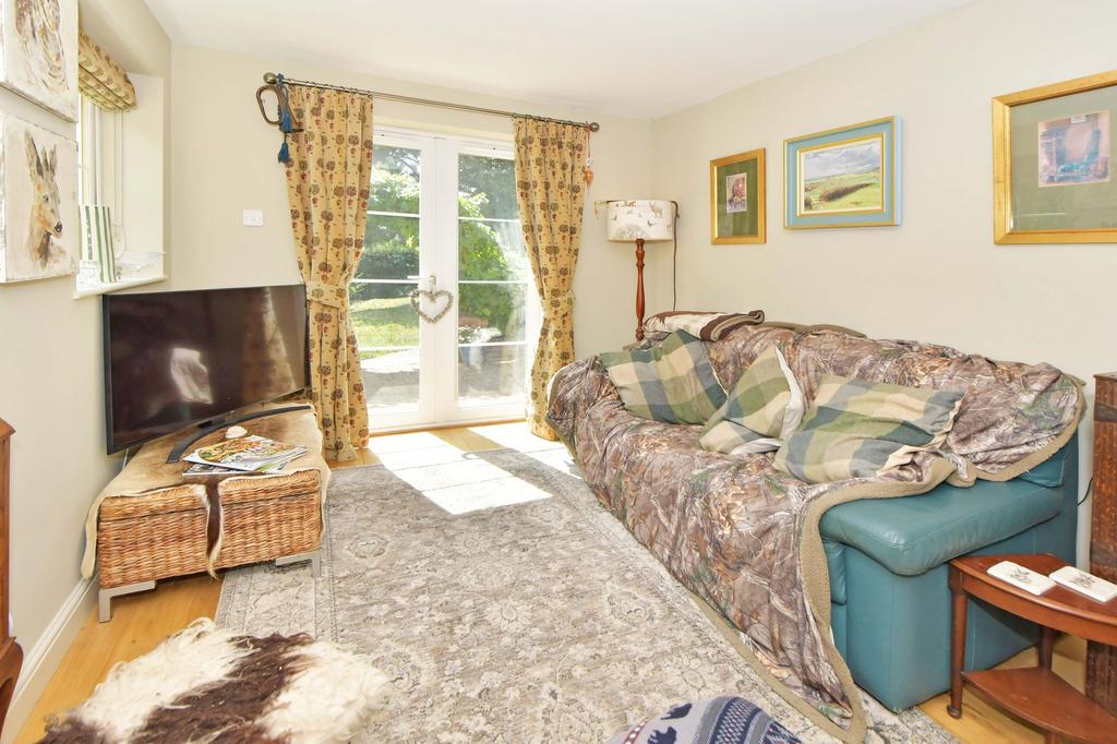 Dining room/ snug