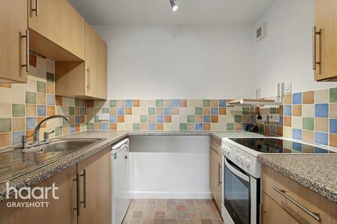 1 bedroom apartment for sale, Wey Hill, Haslemere