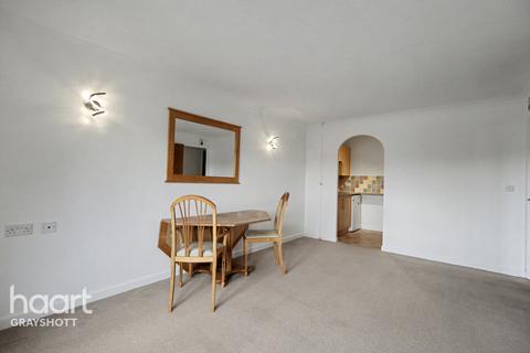1 bedroom apartment for sale, Wey Hill, Haslemere