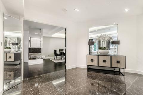 undefined, Queens Gate, South Kensington, London, SW7