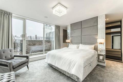 Queens Gate, South Kensington, London, SW7