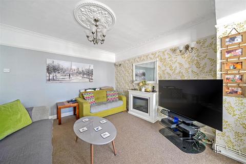 24 Fanshawe Road, Bristol, BS14 9RX