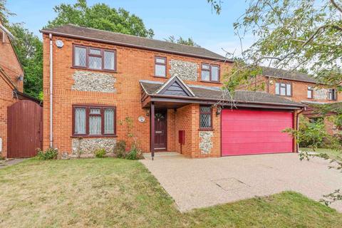 4 bedroom detached house for sale, Burrows Close, High Wycombe HP10