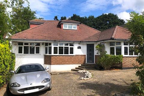 Greenfield Avenue, Watford WD19