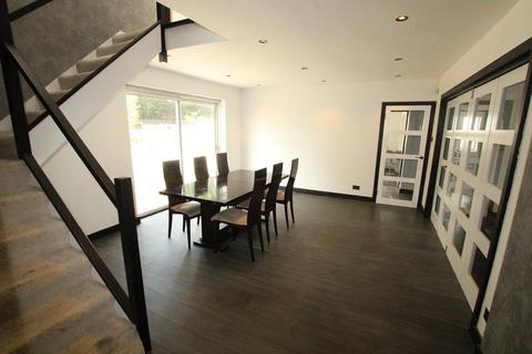 undefined, Greenfield Avenue, Watford WD19