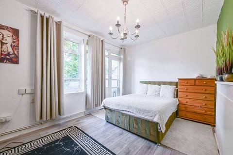 2 bedroom flat for sale, Cheshunt House, Kilburn, London, NW6