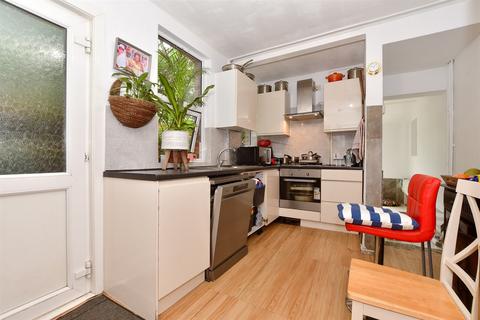 3 bedroom semi-detached house for sale, William Road, Ashford TN23