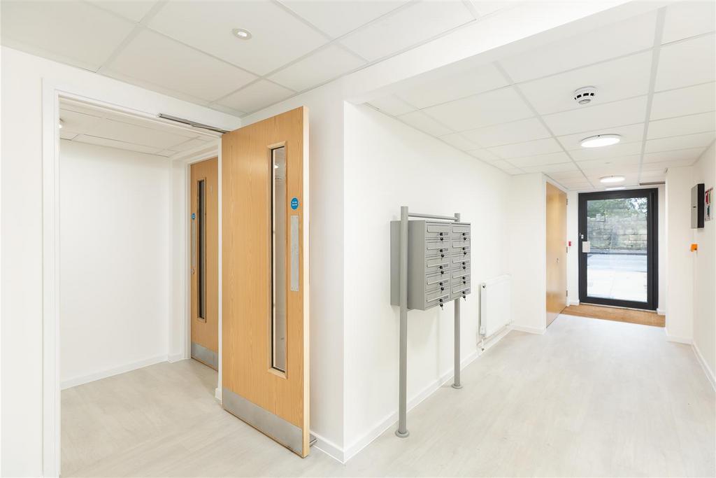 HR-478 Wellsway Bath BA22 UB-13.jpg