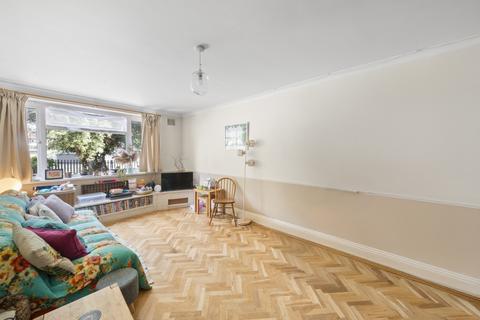 2 bedroom apartment for sale, Lambourn Close, Hanwell, W7