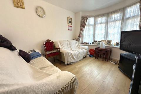 3 bedroom semi-detached house for sale, Beechwood Road, Luton, Bedfordshire
