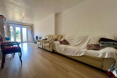 3 bedroom semi-detached house for sale, Beechwood Road, Luton, Bedfordshire