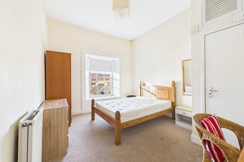 5 bedroom apartment to rent, Morrison Street, Haymarket, Edinburgh, EH3